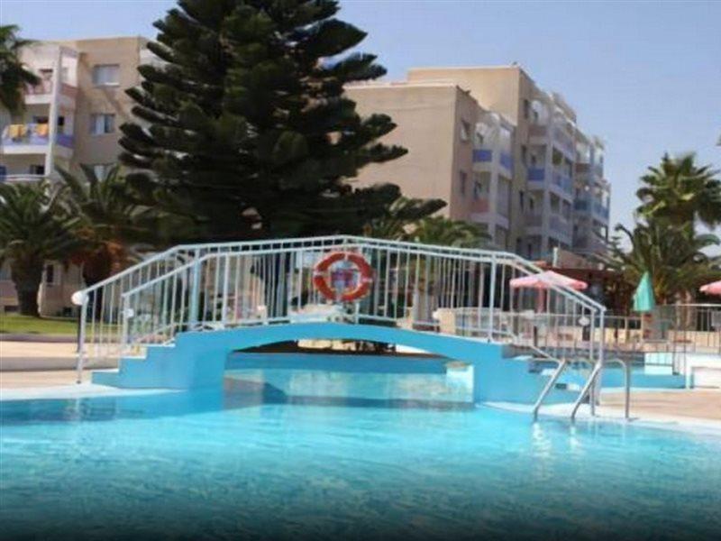 Astreas Beach Hotel Apartments Протарас Екстериор снимка