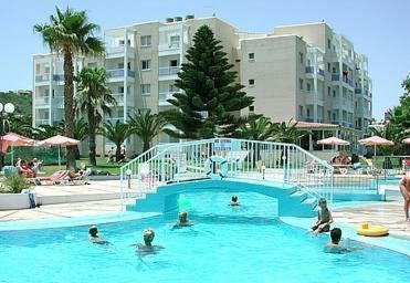 Astreas Beach Hotel Apartments Протарас Екстериор снимка